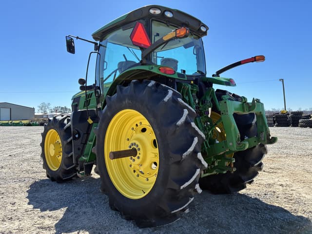 Image of John Deere 6215R equipment image 2