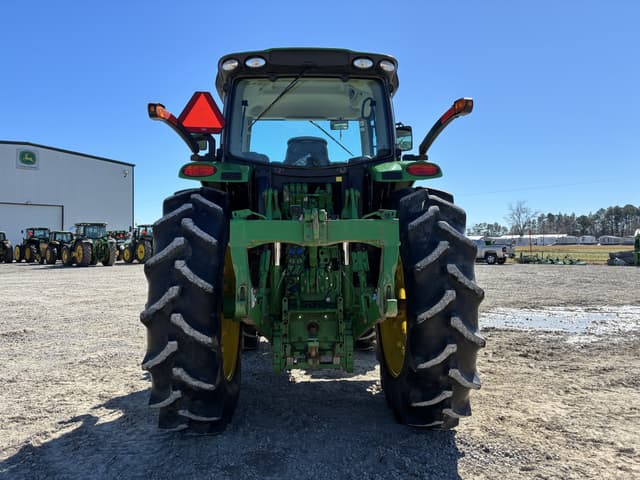 Image of John Deere 6215R equipment image 3