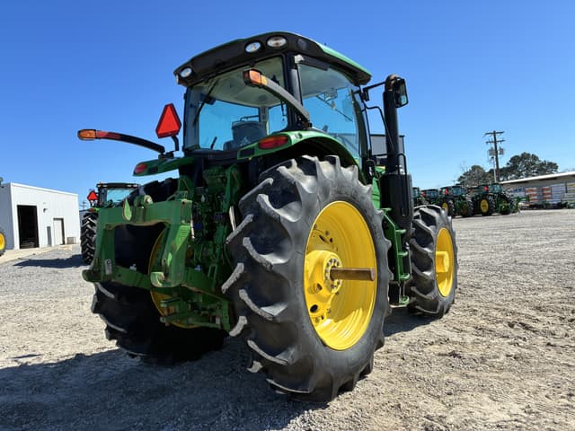 Image of John Deere 6215R equipment image 4