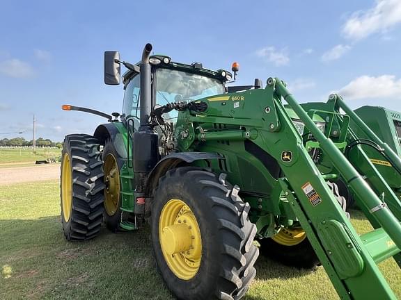 Image of John Deere 6215R equipment image 2