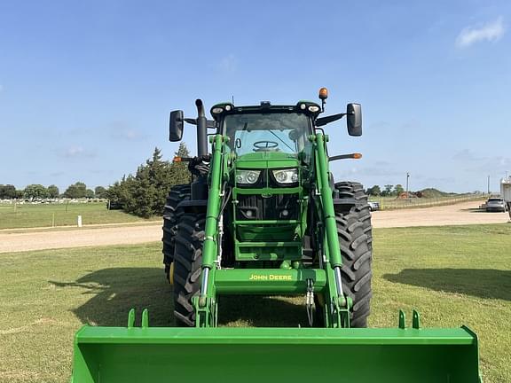 Image of John Deere 6215R equipment image 1