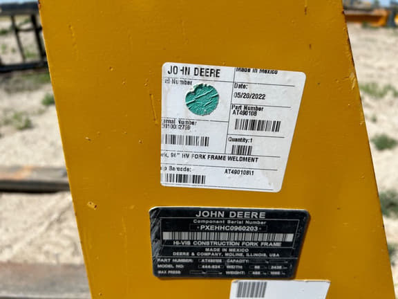 Image of John Deere Pallet Forks equipment image 4