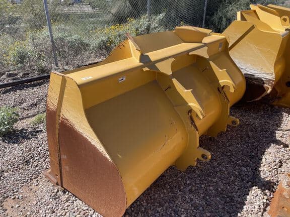Image of John Deere Wheel Loader Bucket equipment image 3