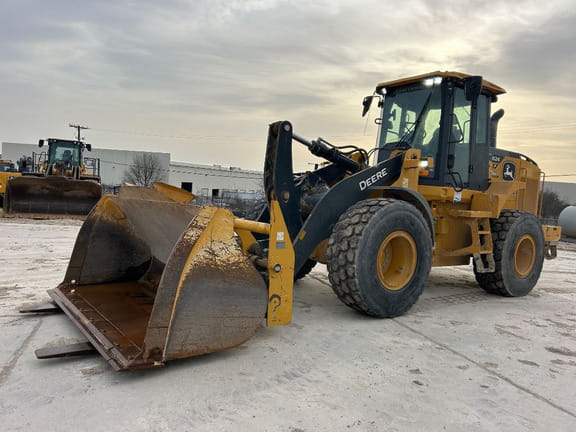 2022 John Deere 624P Equipment Image0