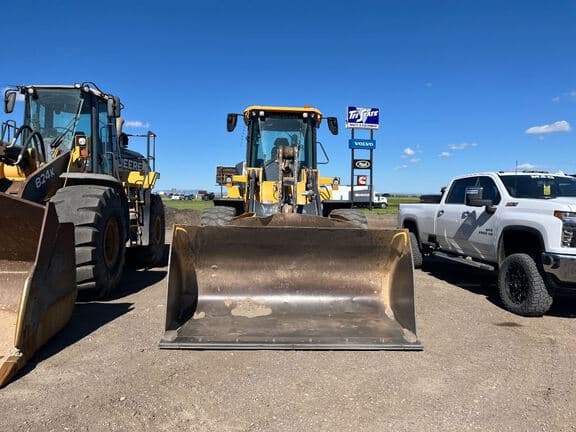 Image of John Deere 624P equipment image 1