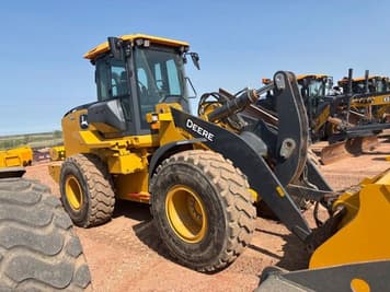 Main image John Deere 624P