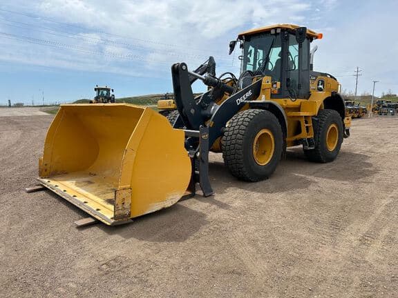Image of John Deere 624P Primary image
