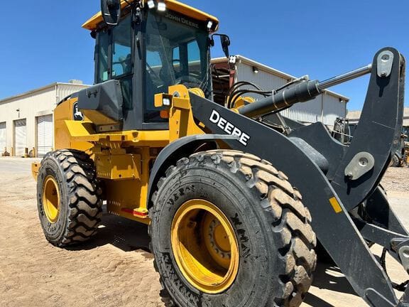 2022 John Deere 624P Equipment Image0