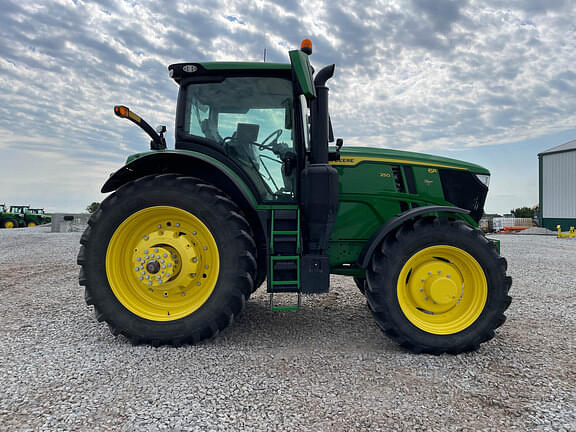 Image of John Deere 6R 250 equipment image 3