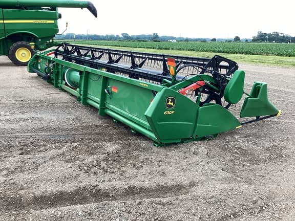 Image of John Deere 630F equipment image 4