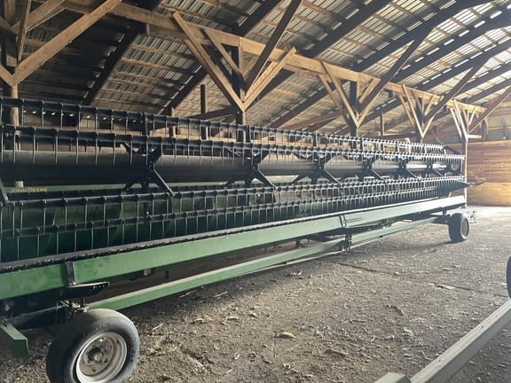 Main image John Deere 635F