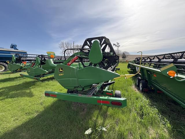 Image of John Deere 635F equipment image 4
