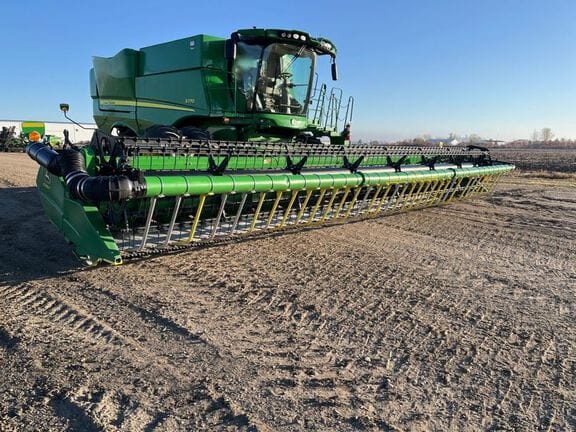 Main image John Deere 635F
