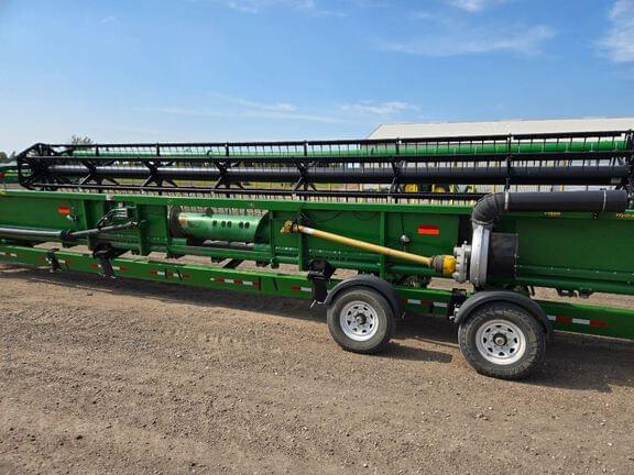 Image of John Deere 635F equipment image 3