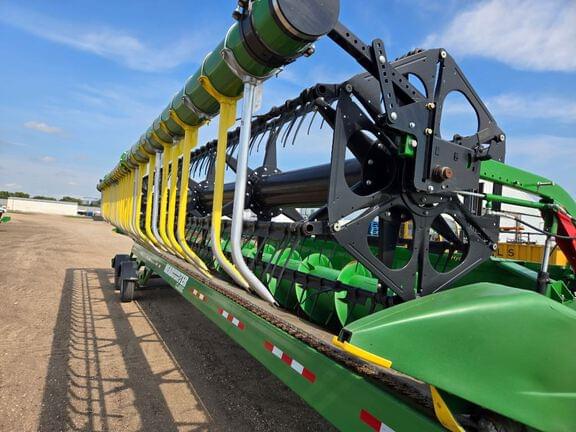 Image of John Deere 635F equipment image 1