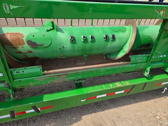 Image of John Deere 635F equipment image 2