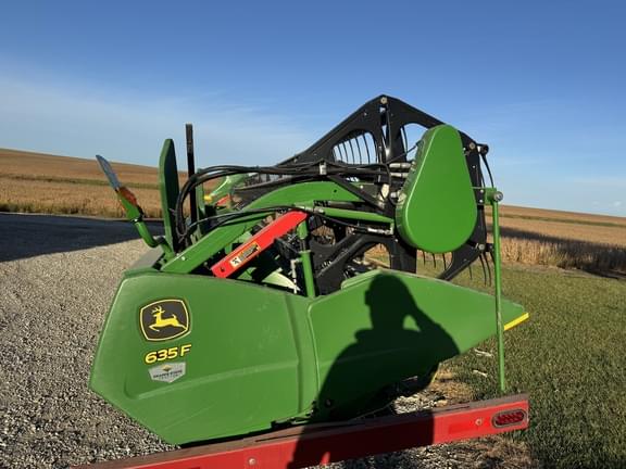 Image of John Deere 635F equipment image 1
