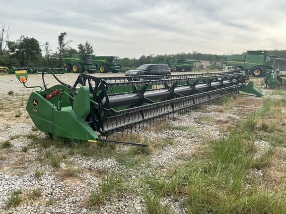 Image of John Deere 635F equipment image 1