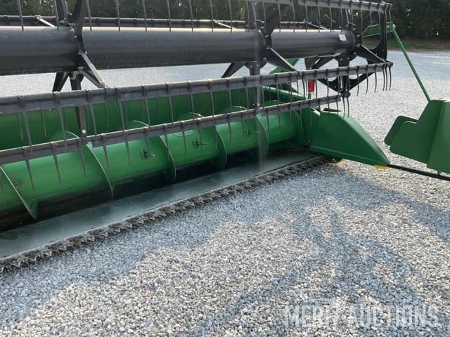 Image of John Deere 635F equipment image 2
