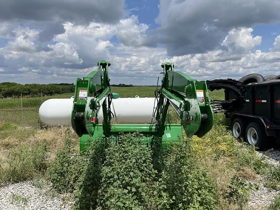Image of John Deere 640R equipment image 4