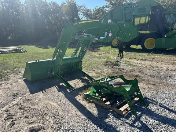 Image of John Deere 640R equipment image 2