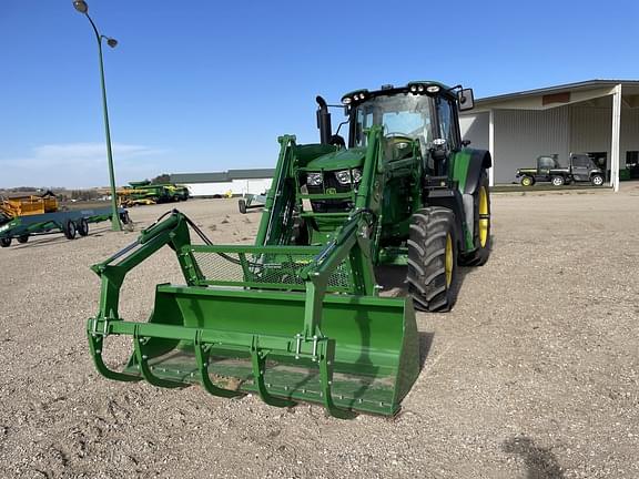 Image of John Deere 640R equipment image 2