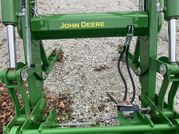 Image of John Deere 640R equipment image 2