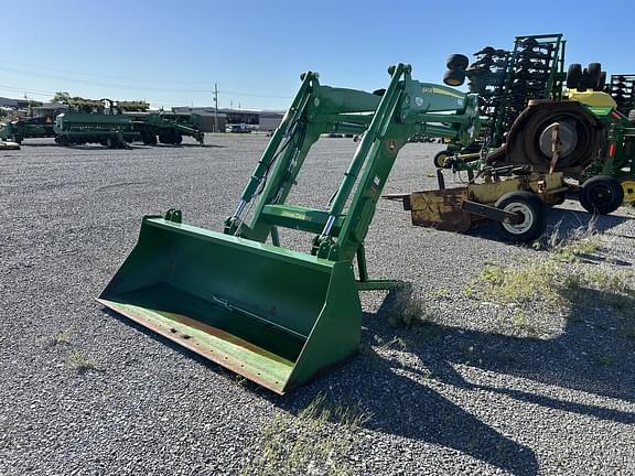 Image of John Deere 640R Primary image
