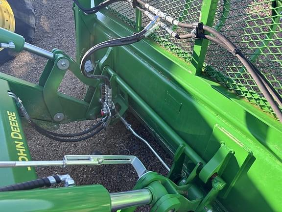 Image of John Deere 640R equipment image 4