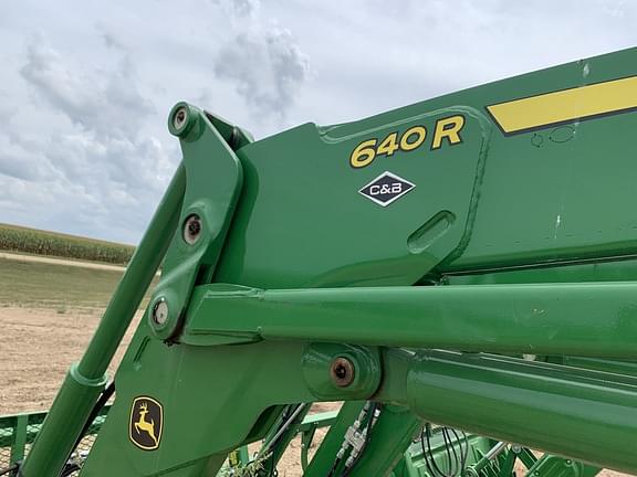 Image of John Deere 640R equipment image 2