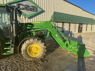 Main image John Deere 640R 1