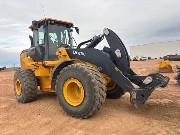 Image of John Deere 644P equipment image 3