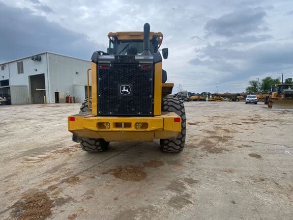Image of John Deere 644P equipment image 3