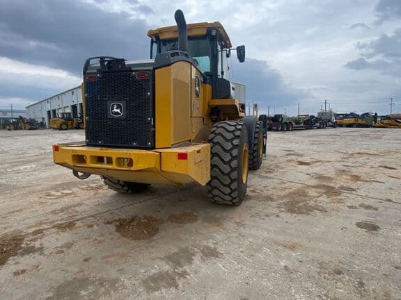 Image of John Deere 644P equipment image 4