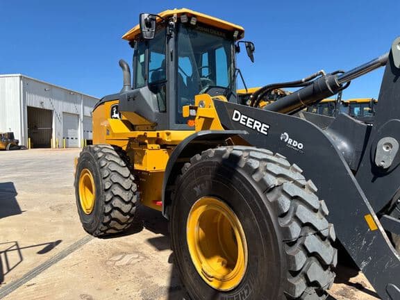 Image of John Deere 644P equipment image 3