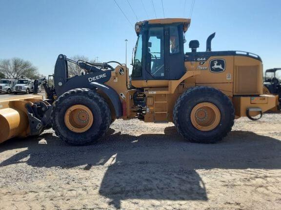 2022 John Deere 644P Equipment Image0