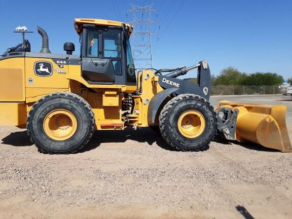 Image of John Deere 644P equipment image 4