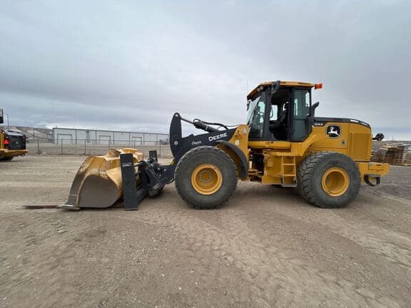 Image of John Deere 644P equipment image 1