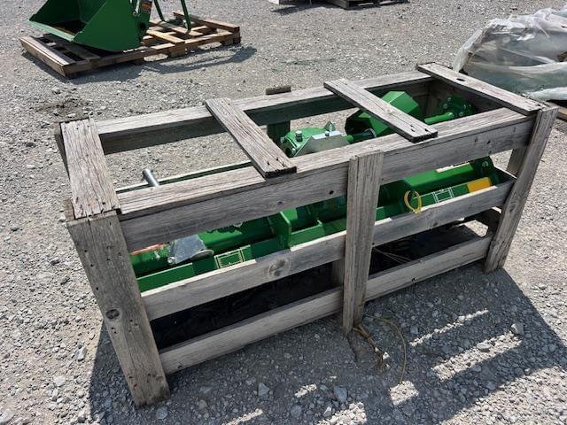 Image of John Deere 647 equipment image 3