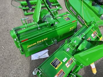 Main image John Deere 647