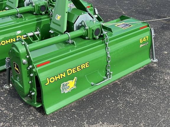 Image of John Deere 647 equipment image 2