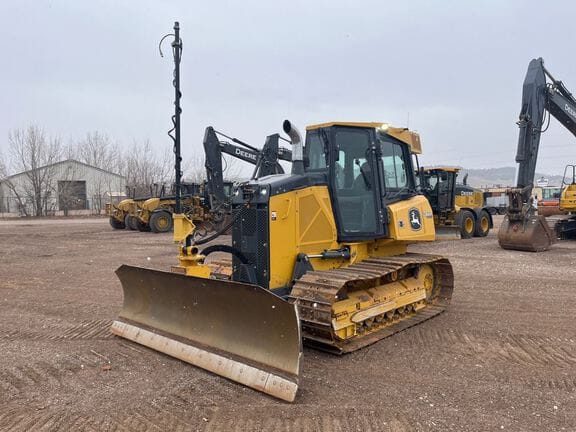 2022 John Deere 650K Equipment Image0