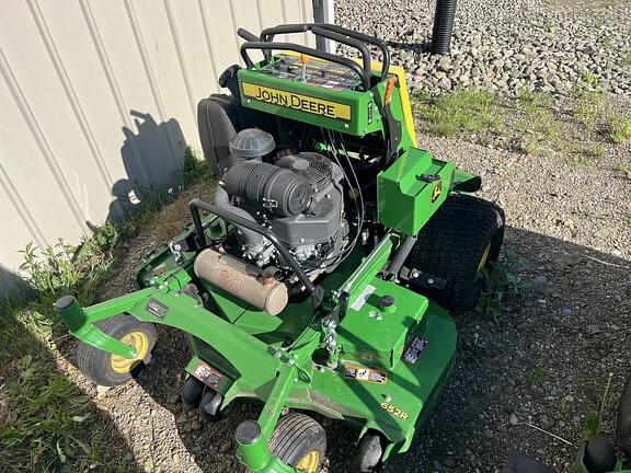 Image of John Deere 652R equipment image 4