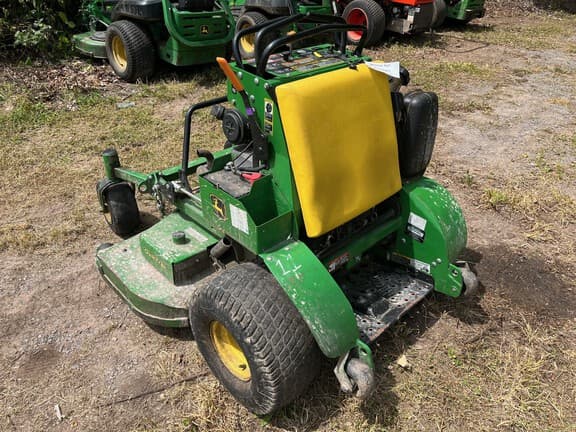 Image of John Deere 652R equipment image 2