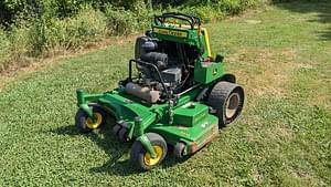 2022 John Deere 652R Image