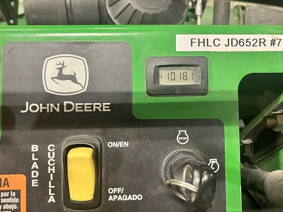 Image of John Deere 652R equipment image 2