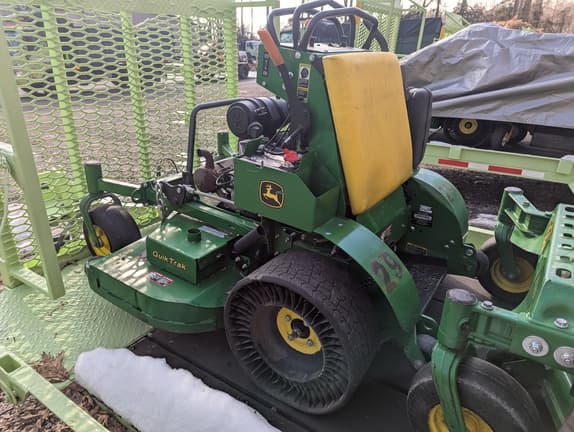 Image of John Deere 652R equipment image 2