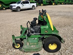 2022 John Deere 652R Image