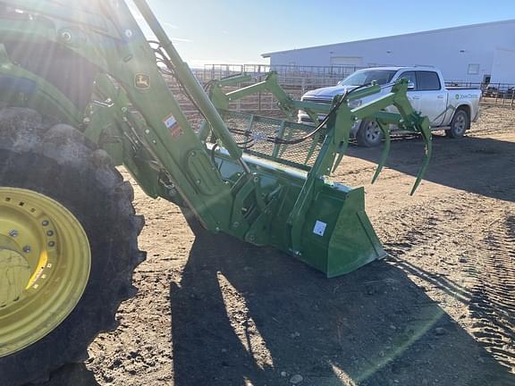 Image of John Deere 660R equipment image 4