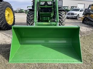 Main image John Deere 660R 1